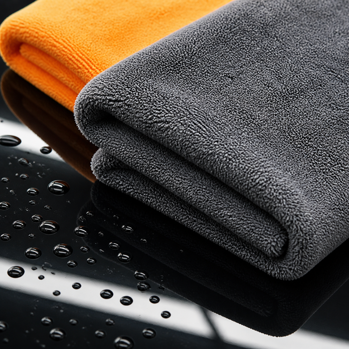 Edgeless Microfiber Detailing Towels - 350 GSM, Paint-Safe, 16 x 16 in
