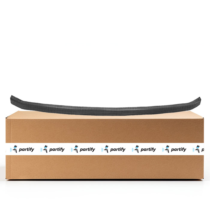 Ford Fusion Lower Grille Bar Chrome - FO1037100