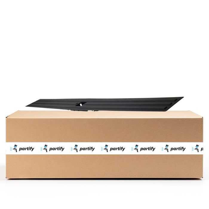 Moldura superior del portón trasero del lado del pasajero de la Ford F-150 - FO1904135