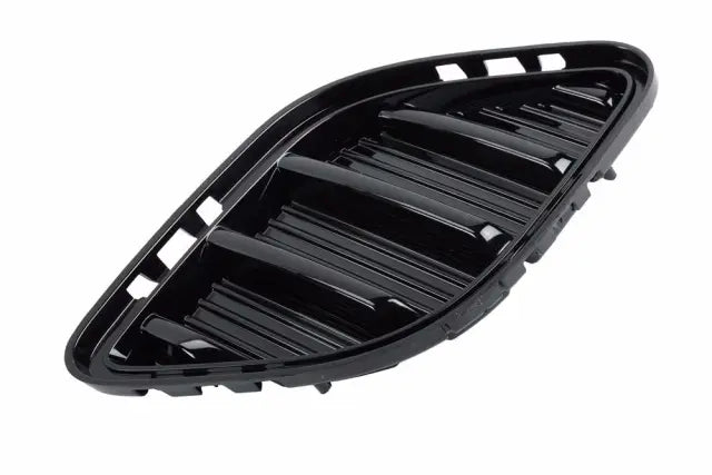 Buick Envision Outer Grille Bumper Insert Without Sensor Holes - GM1039330