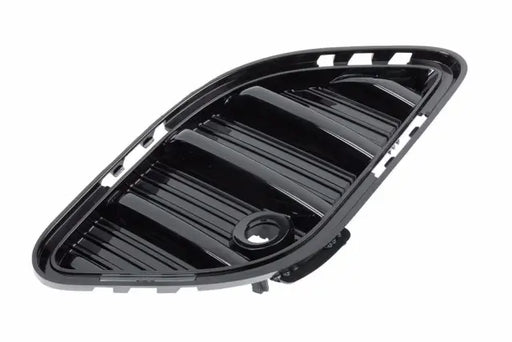 Buick Envision Outer Grille Bumper Insert - GM1039331