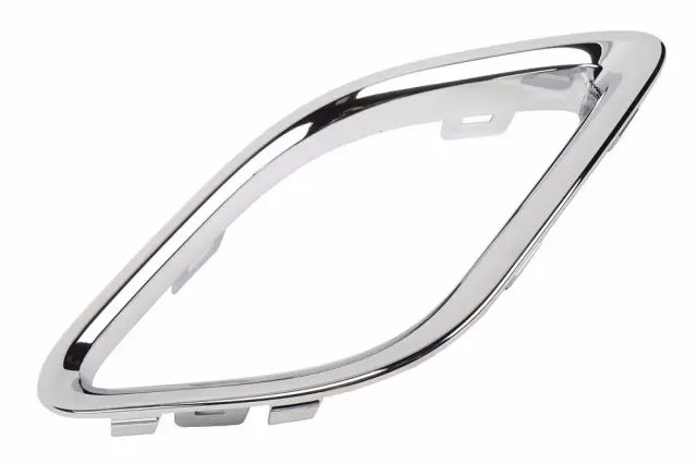 Buick Envision Grille Bezel Bumper Insert - GM1039332