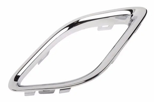 Buick Envision Grille Bezel Bumper Insert - GM1039332