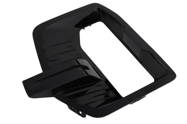 GMC Yukon/Yukon XL Bumper Insert Fog Lamp Bezel - GM1039342