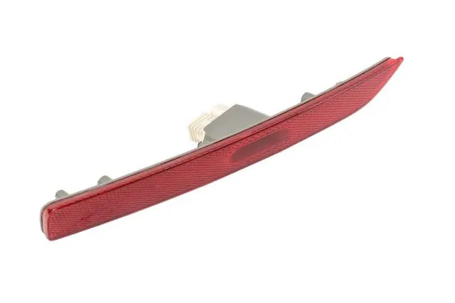 Chevrolet Suburban/Tahoe Bumper Reflector - GM1184127
