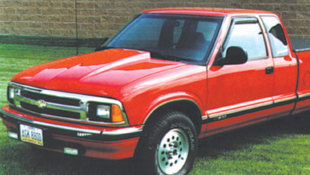 Chevrolet Blazer/S10/GMC Envoy/Jimmy/Sonoma/Oldsmobile Bravada Hood W/Cowl Induction Steel - GM1230240