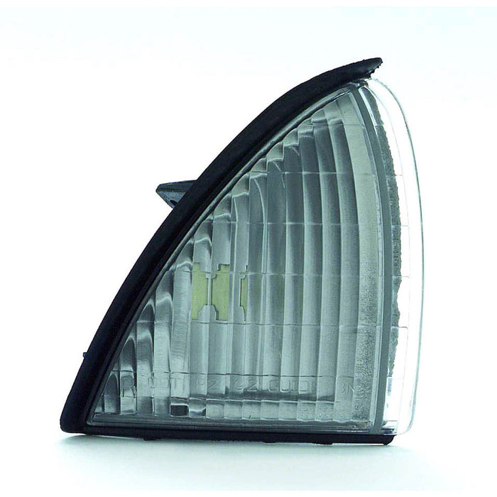 Oldsmobile Achieva Front Passenger Side Marker Light Assembly - GM2551154