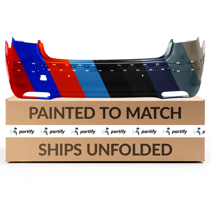 Parachoques trasero con orificios para sensores del Hyundai Genesis Sedán - HY1100189