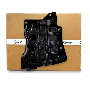 Protector inferior del lado del pasajero image