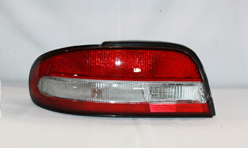 Nissan Altima Driver Side Tail Light Assembly - NI2800123
