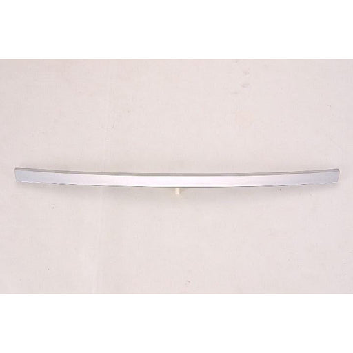 2005-2007 Saturn Ion Sedan Grille Moulding Chrome - GM1210111-Partify-Painted-Replacement-Body-Parts