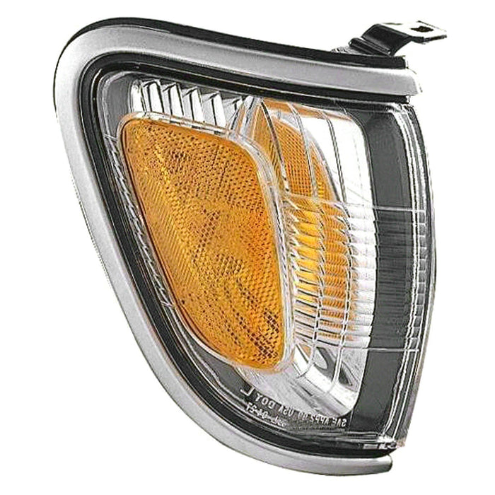 Toyota Tacoma Passenger Side Parking Light Assembly Park/Marker Combo W/Lunar Mist Silver Pearl Bezel (Paint Code 1C8) - TO2521162