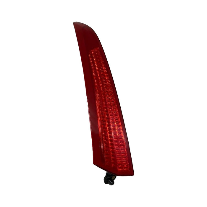 Volvo XC90 Rear Driver Side Reflector Assembly - VO2830101